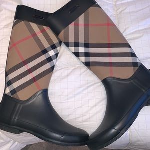Burberry Black Black/Beige House Check
